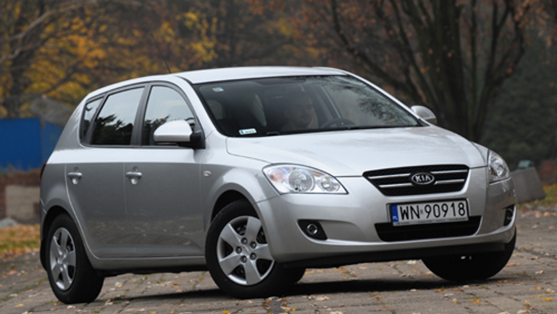 Kia Ceed  – dziwnym trafem, dziś niemal wszystkim kojarzy się z radiowozem.