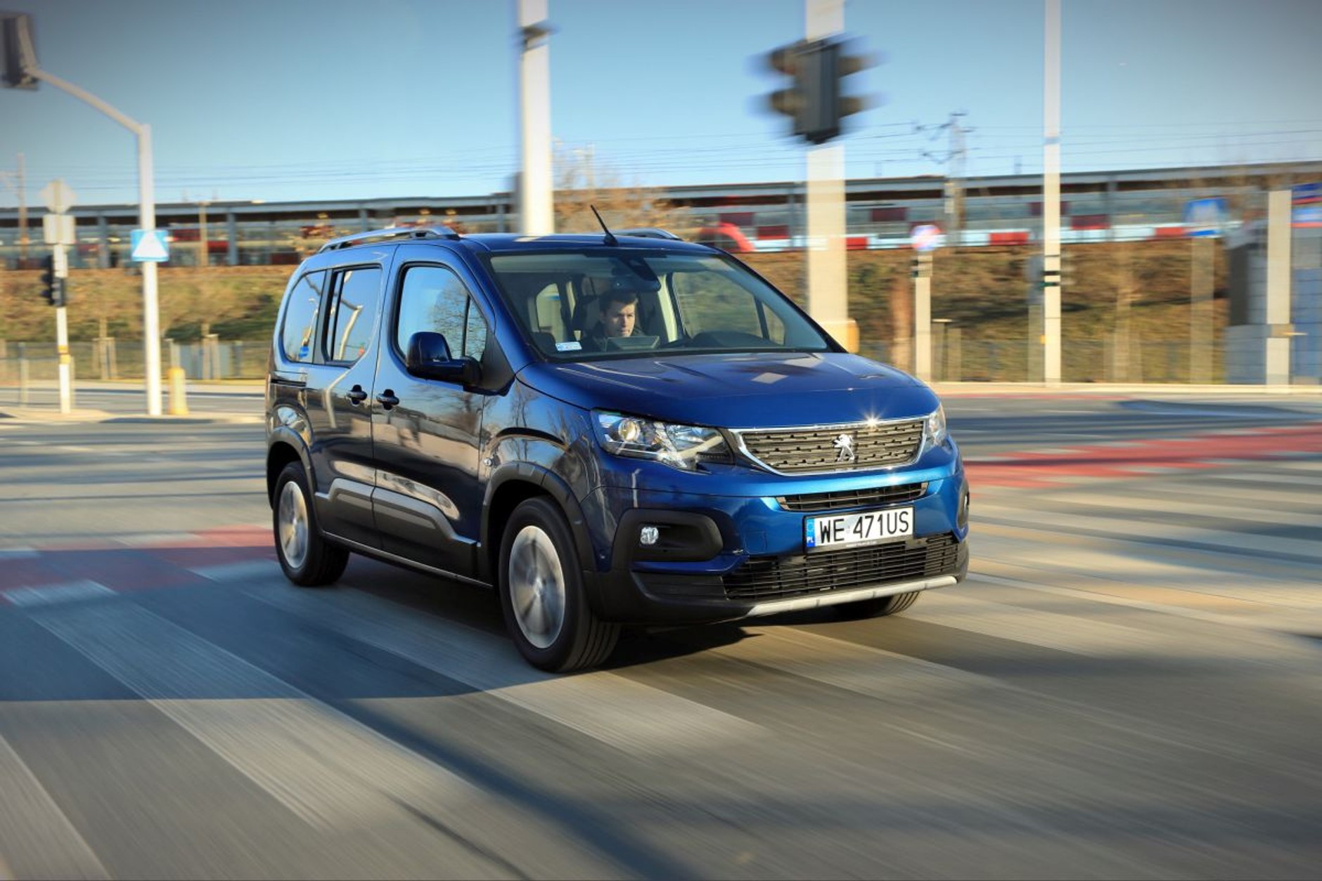 Citroën Berlingo vs Peugeot Rifter - dlaczego Peugeot jest lepszy?