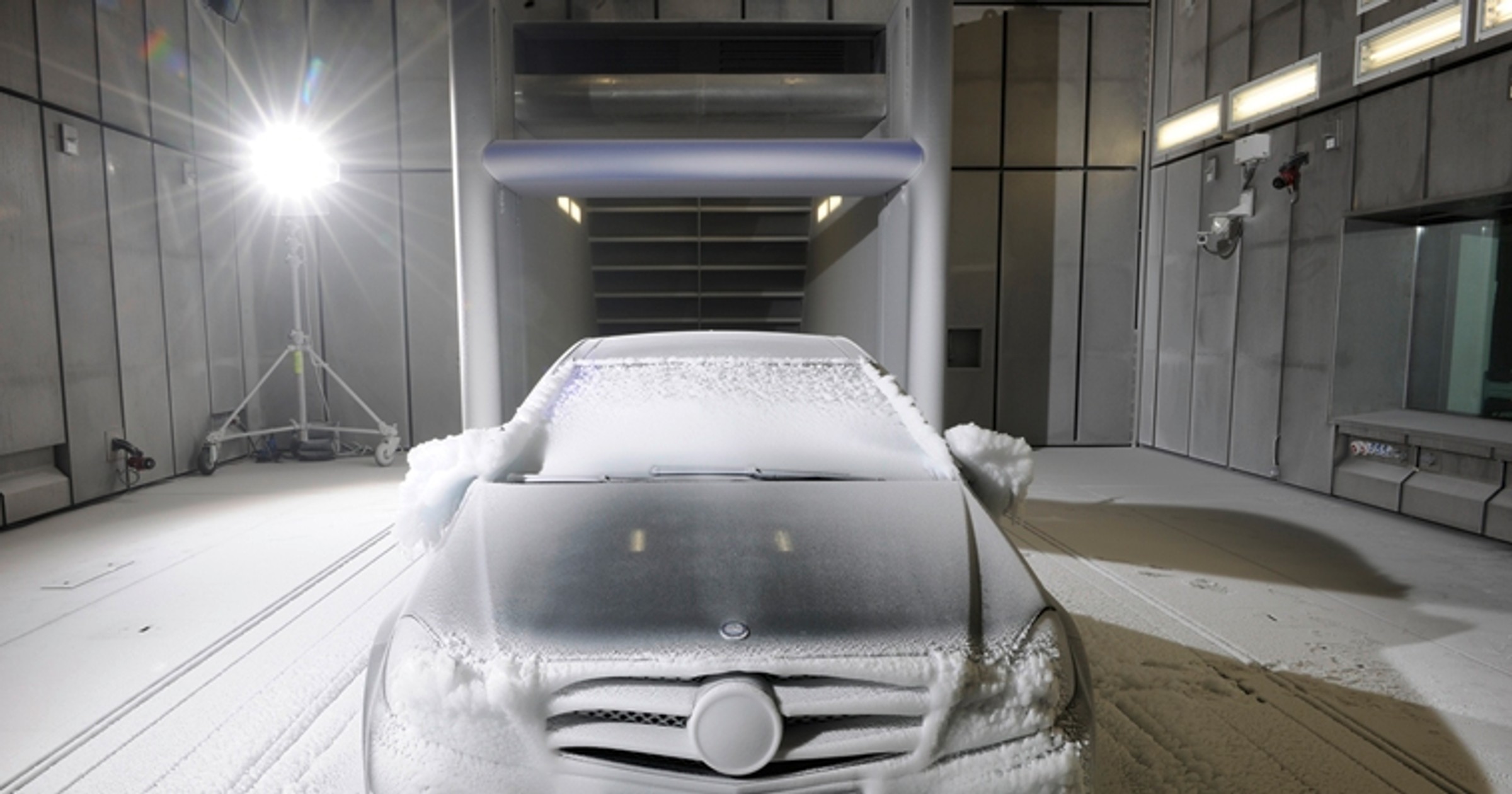 Mercedes igra z pogodą i chcę wygrać z brudem
