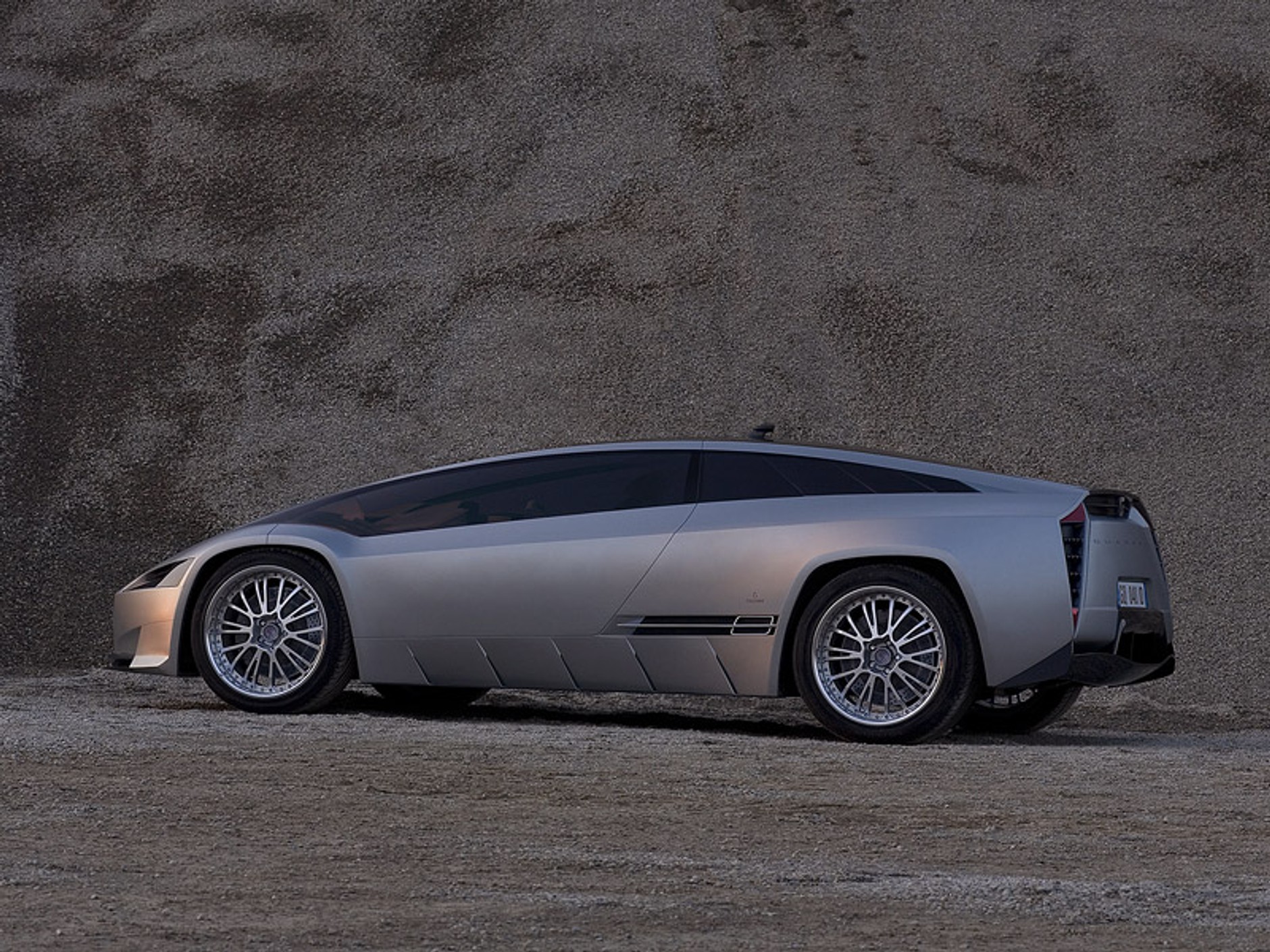 Genewa 2008: Italdesign Quaranta – oficjalne informacje i nowe zdjęcia