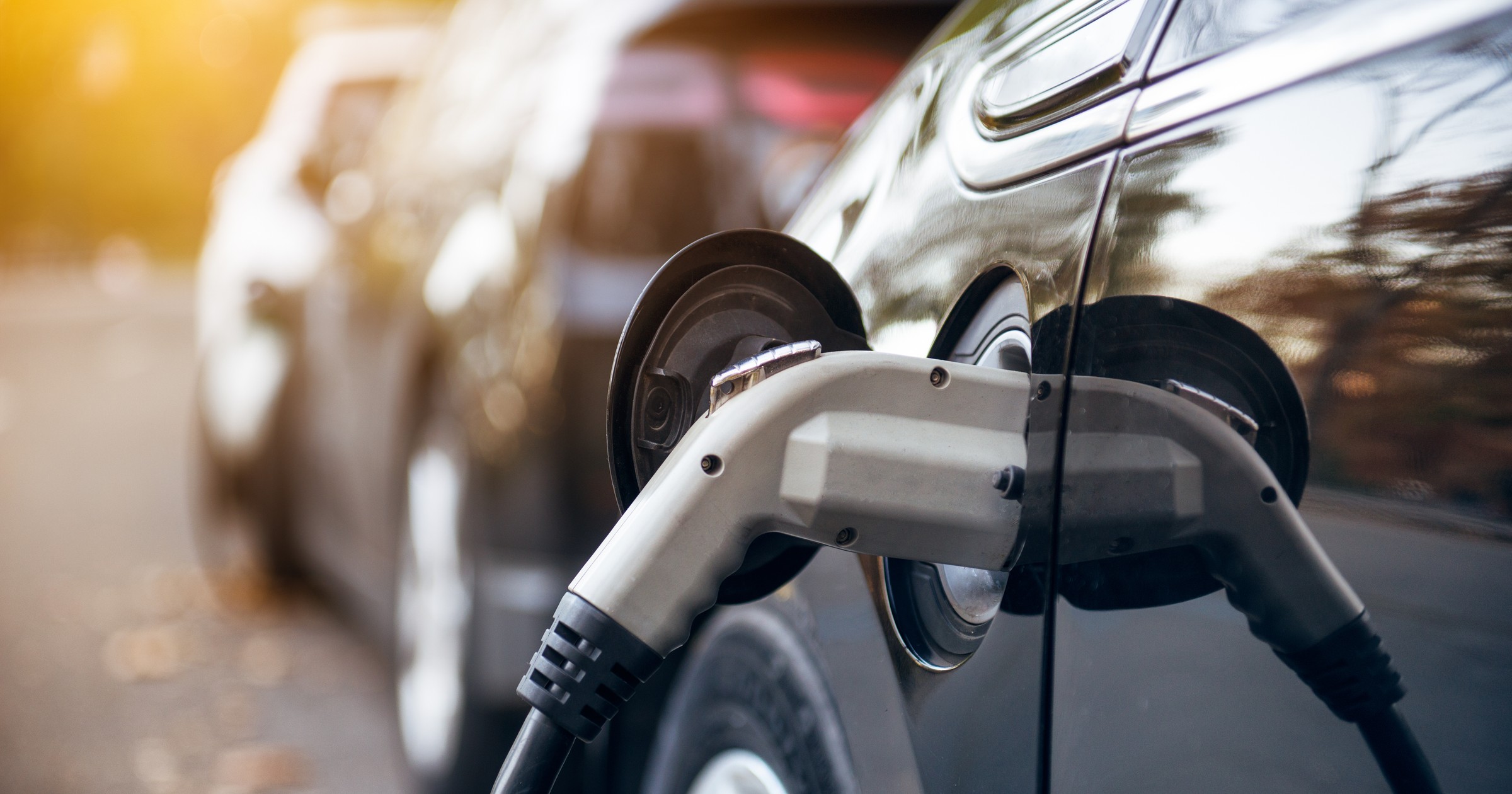 Ładowanie samochodu elektrycznego