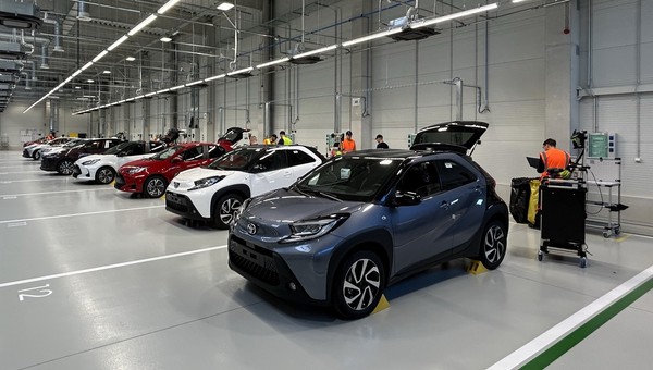 Nowa elektryczna Toyota będzie produkowana w Czechach. Duża inwestycja japońskiego koncernu