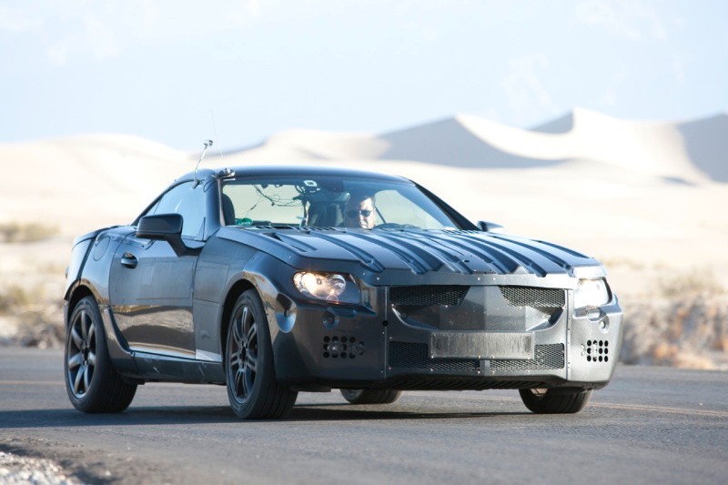 Mercedes SLK z magicznym dachem