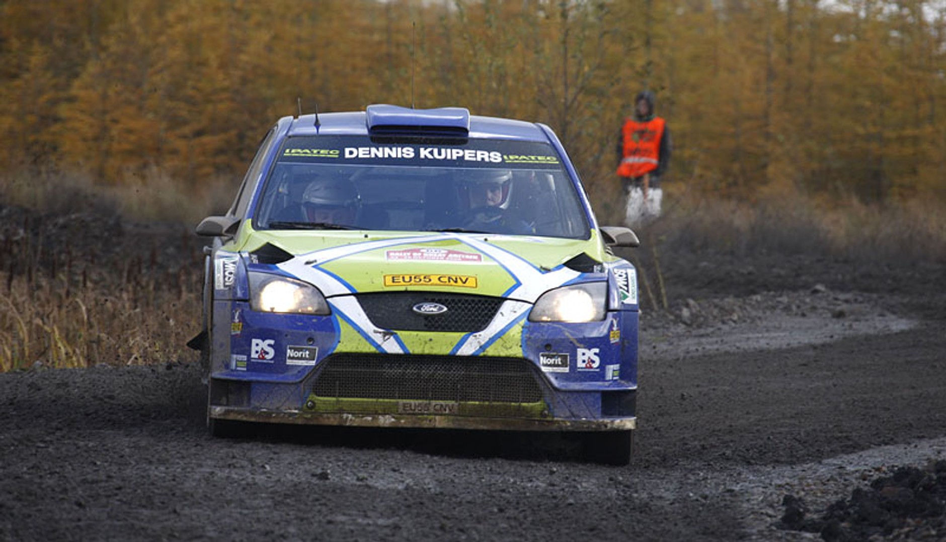 Rajd Wielkiej Brytanii 2009: mistrz świata Loeb w akcji - fotogaleria Rallyworld©Willy Weyens