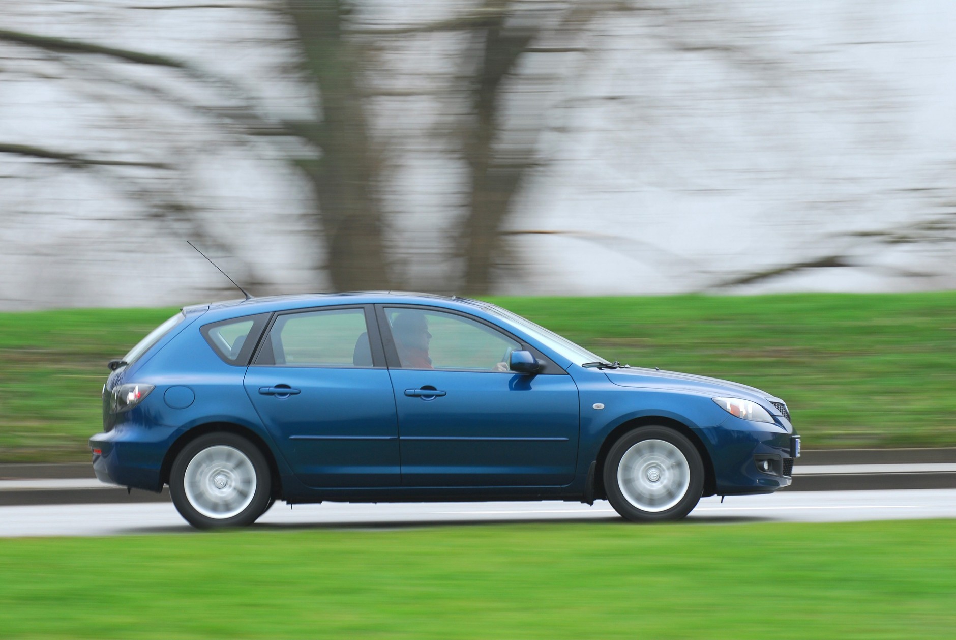 Mazda 3 I