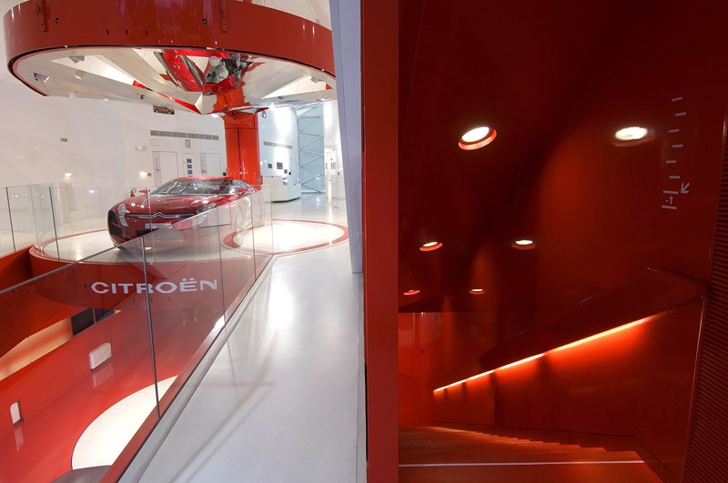 Citroen C42: nowy reprezentacyjny salon w Paryżu