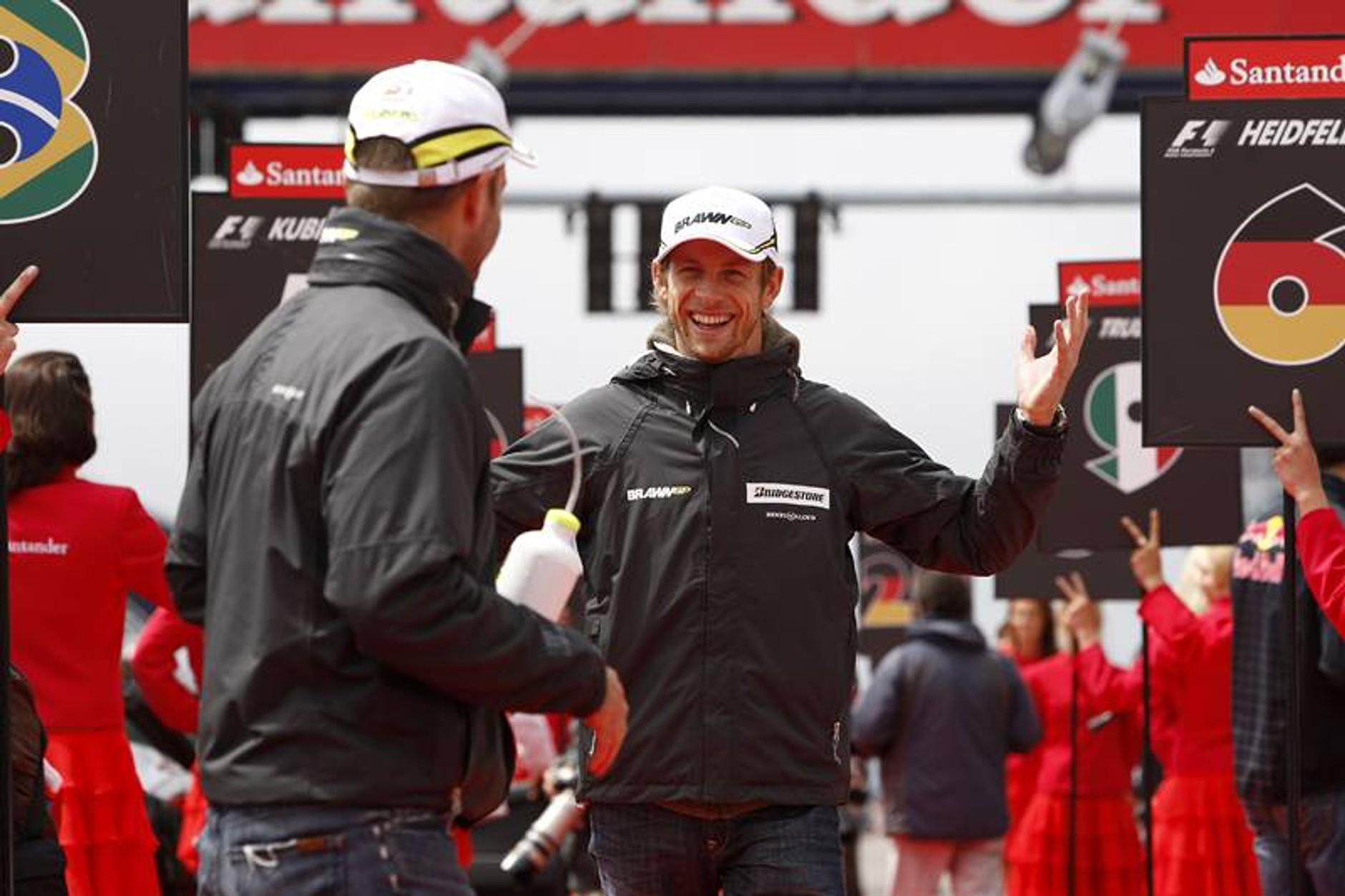 Grand Prix Niemiec 2009: rozpędzony Red Bull Racing dogania Brawn GP (fotogaleria)