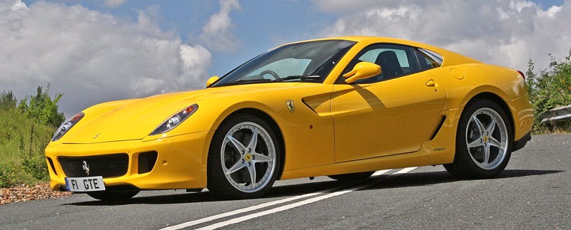 Ferrari 599 HGTE: pakiet dla koneserów (wideo)