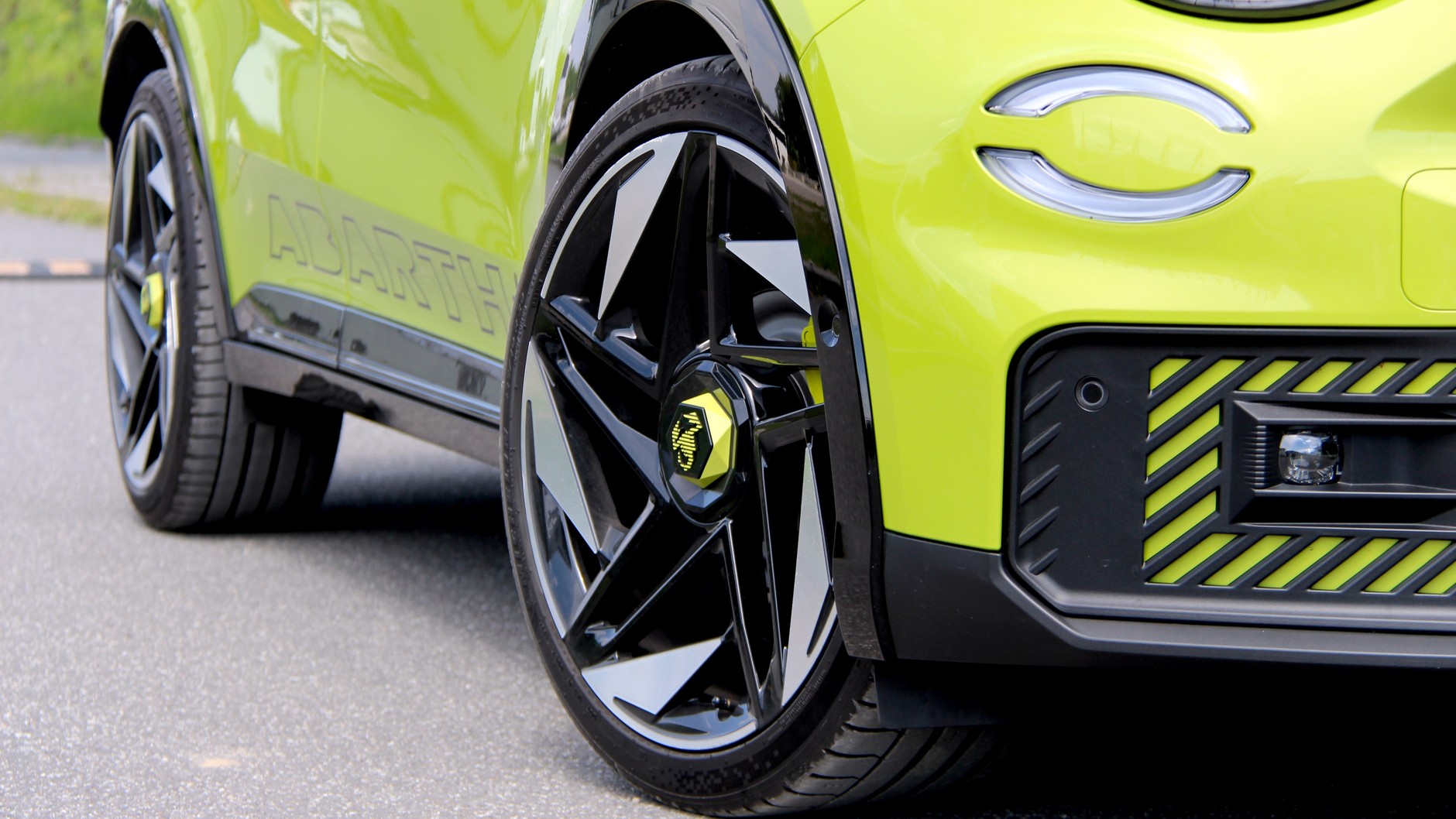 Abarth 600e Scorpionissima