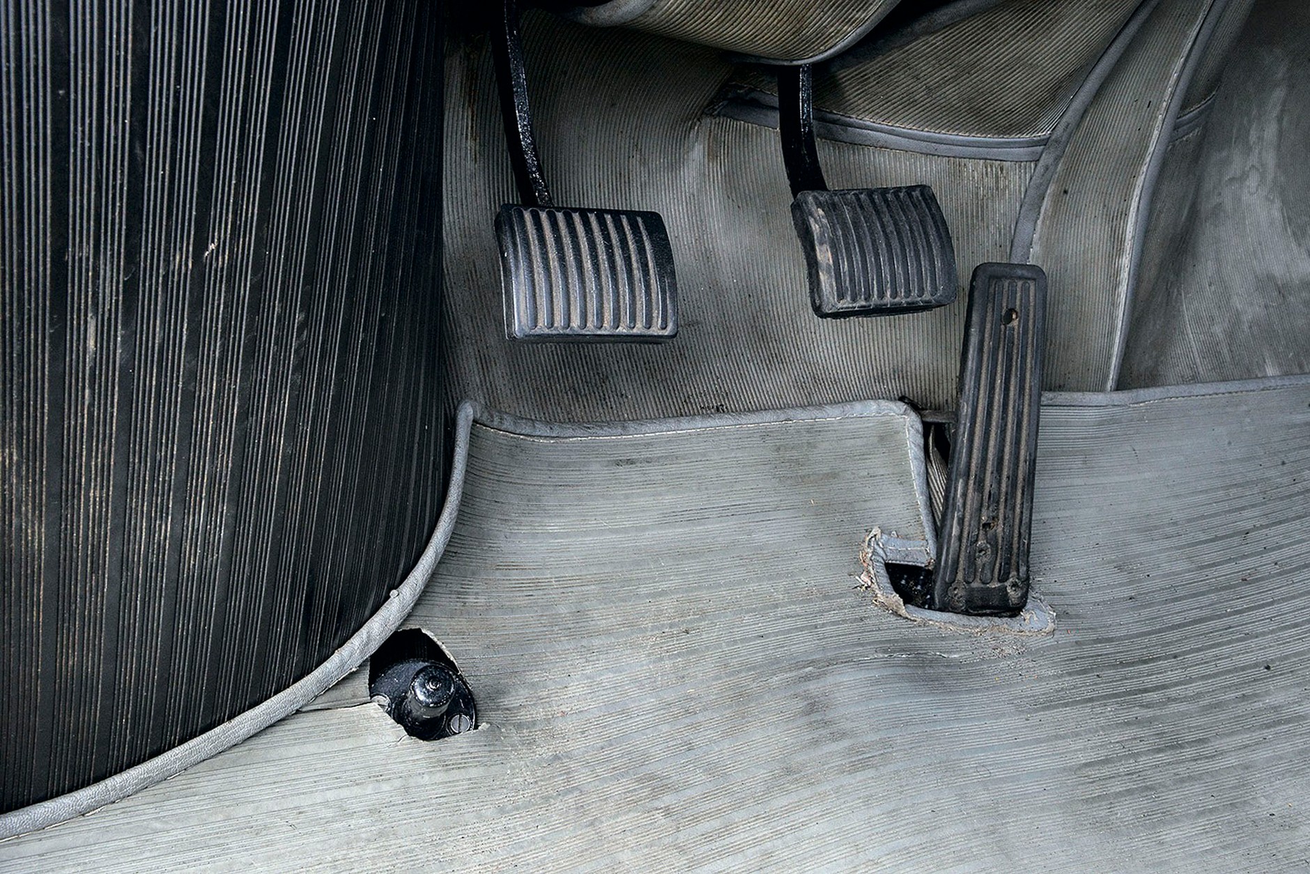 Borgward Hansa 2400 kontra Tatra 603-2 - nietypowa klasa wyższa