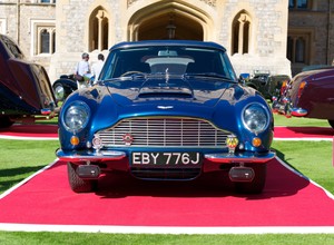 Blisko tysiąc aut na konkursie elegancji w Londynie, w tym Aston Martin księcia Walii