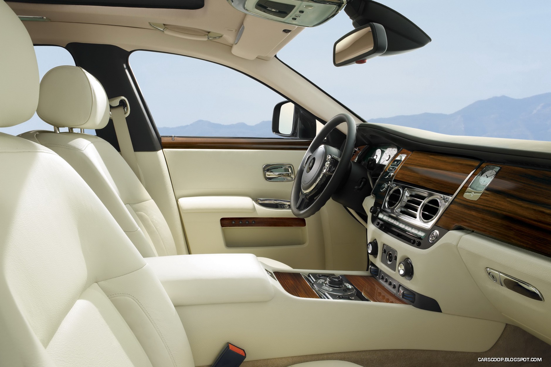 Rolls-Royce Ghost - "Baby Rolls" w pełnej krasie