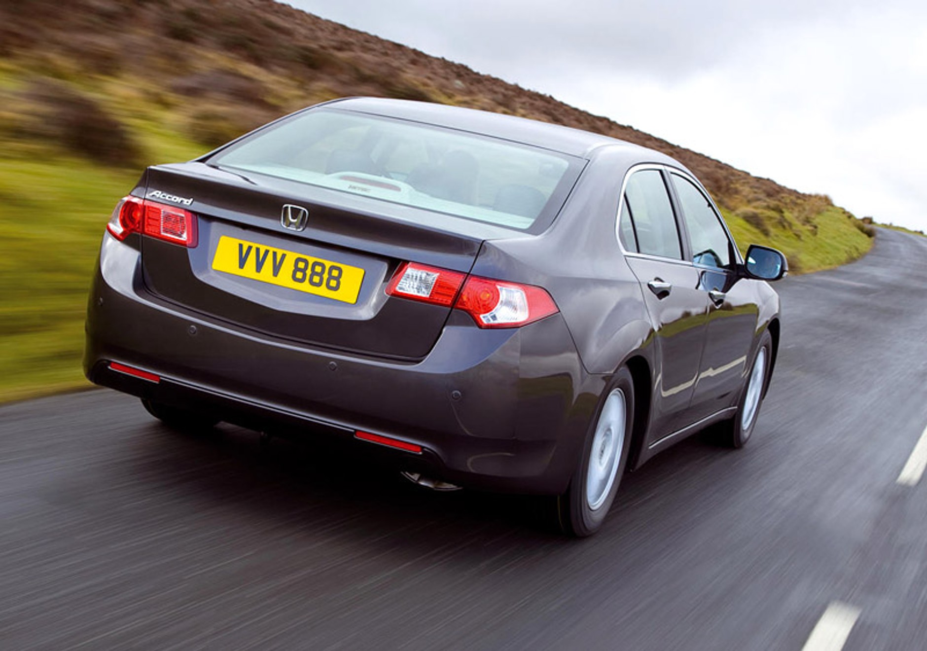 Honda Accord – wysokie tony (dane techniczne, fotogaleria)