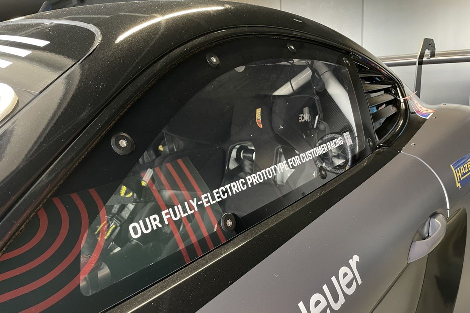 Porsche GT4 e-Performance