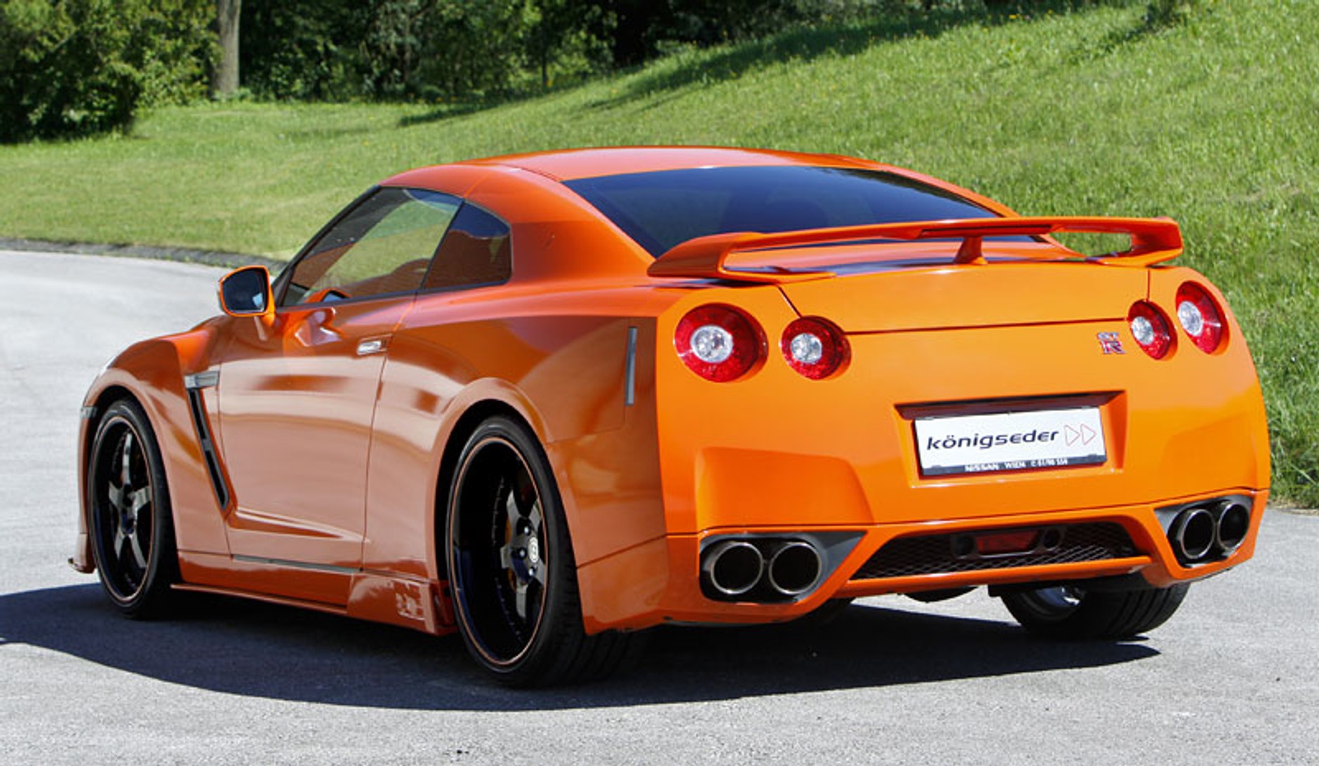 100 koni więcej dla Nissana GT-R