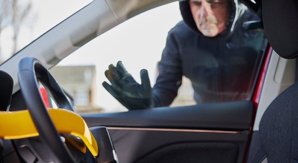 Akcesoryjna blokada kierownicy oraz podobne urządzenia dziś skuteczniej niż kiedyś odstraszają niektórych złodziei