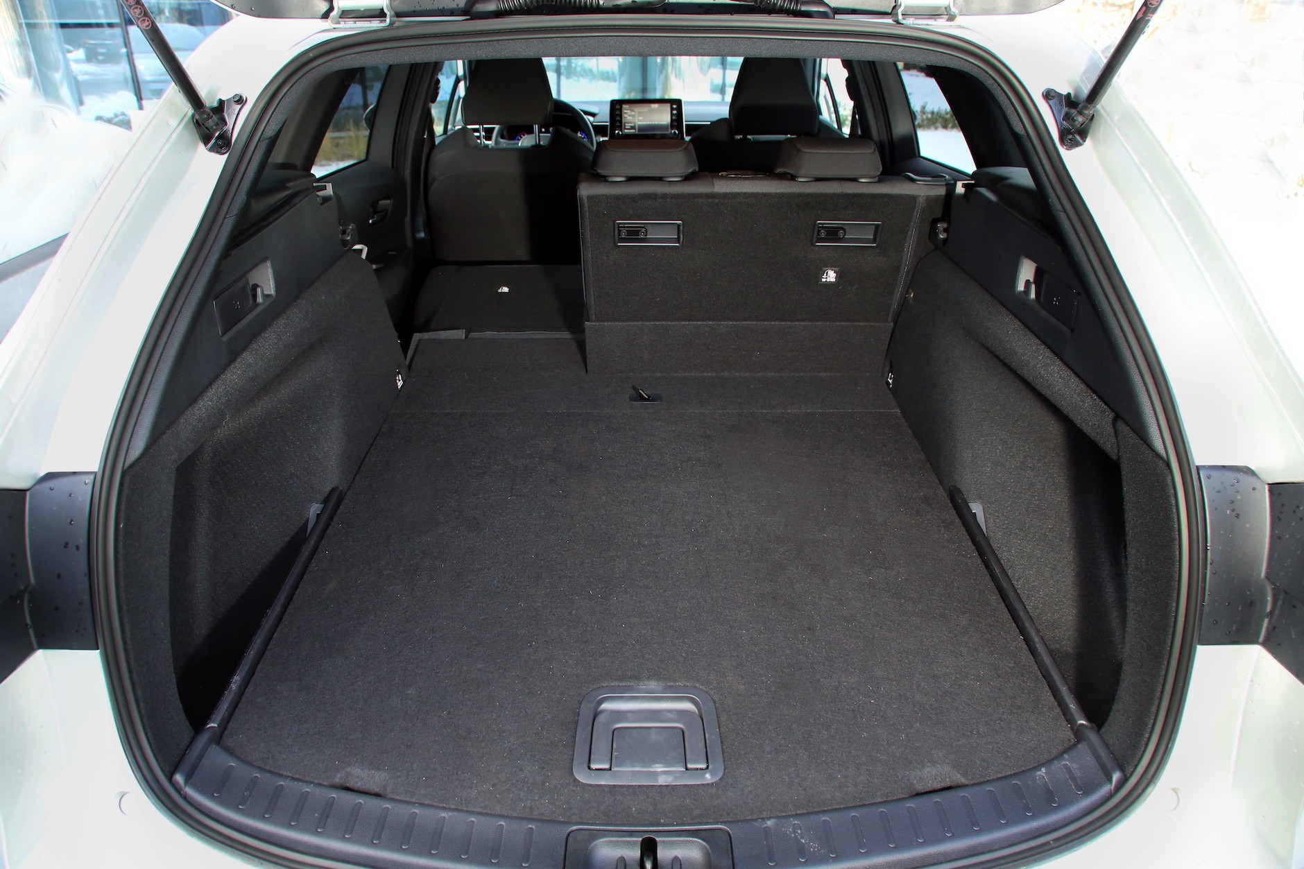 Suzuki Swace 1.8 Hybrid