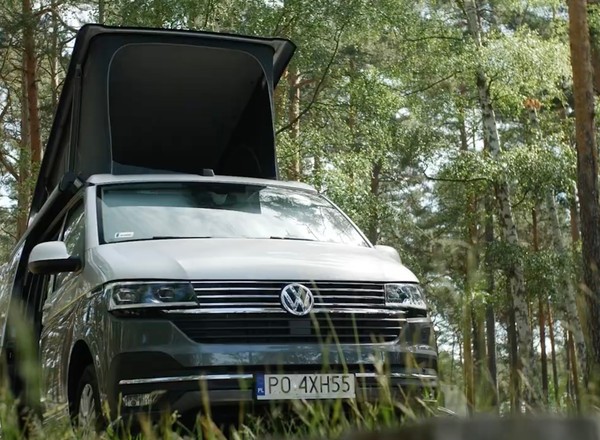 Volkswagen California 6.1 - jak wygląda wnętrze wypasionego kampera?