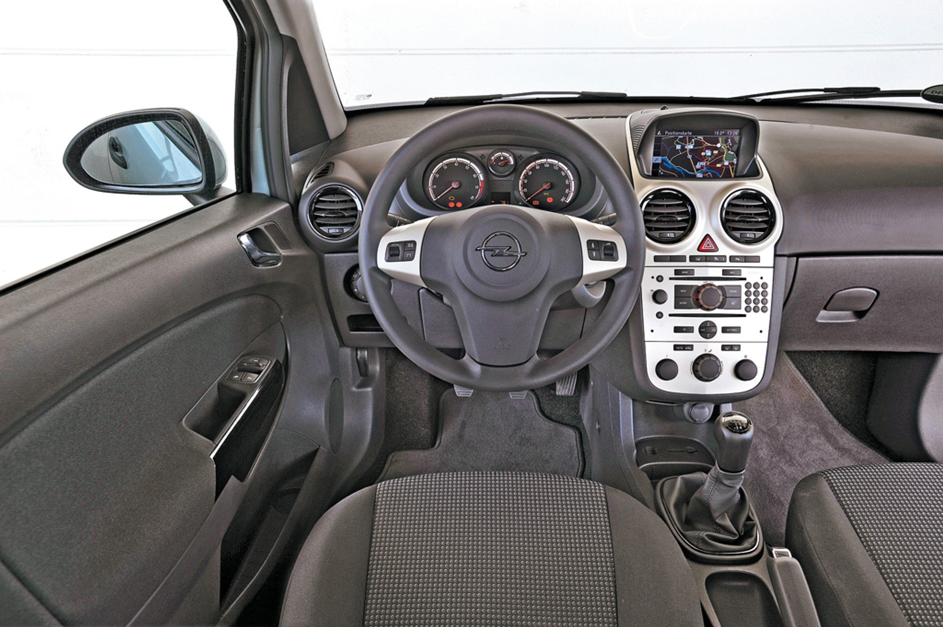 Opel Corsa kontra Skoda Fabia i Volkswagen Polo - Porównanie miejskich aut z 3-cylindrowymi silnikami