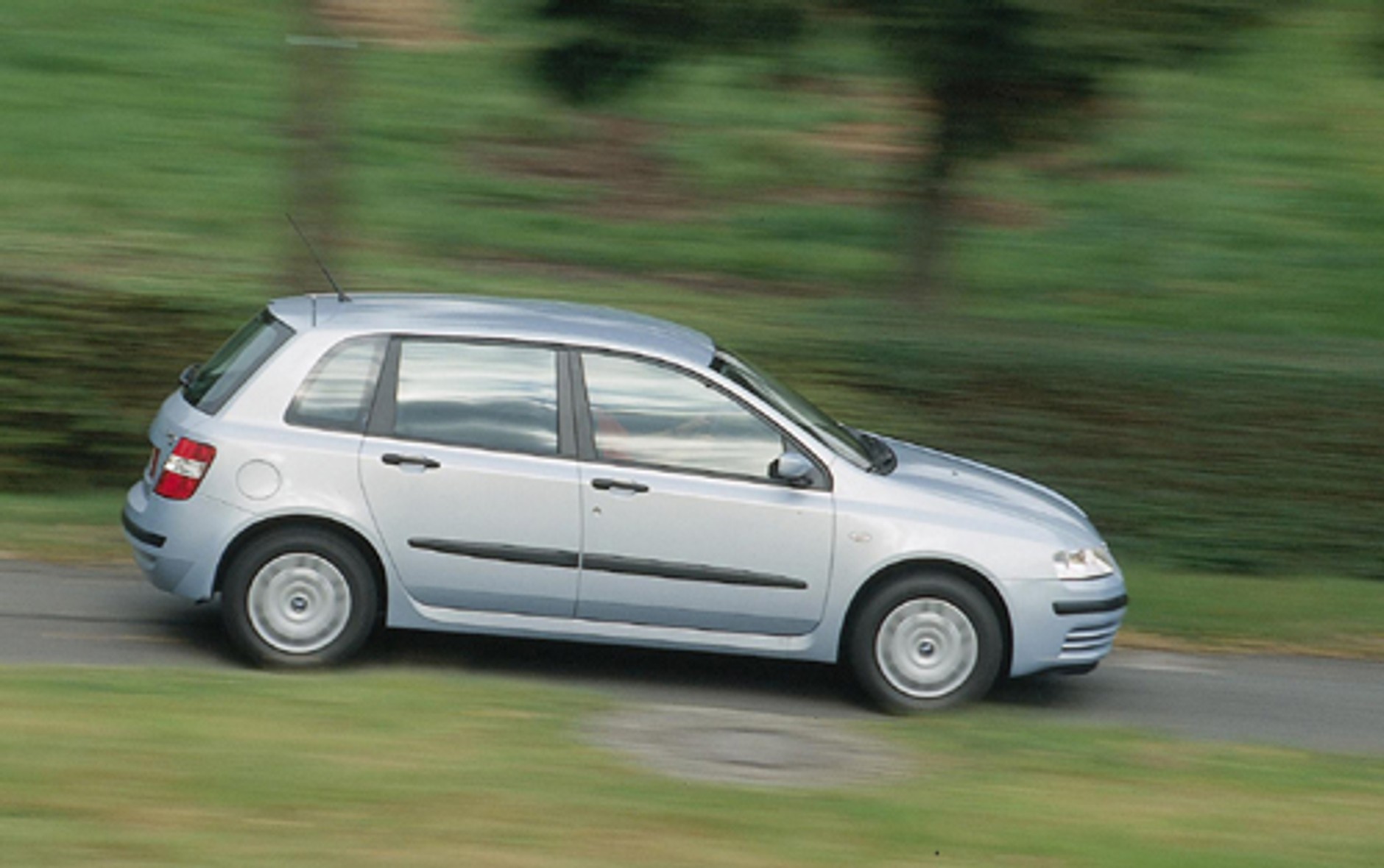 Volkswagen Golf IV kontra Peugeot 307 i Fiat Stilo: Trzy pomysły na niedrogie rodzinne cztery kółka