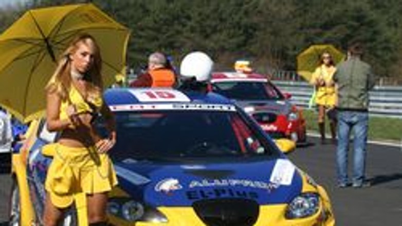 Wyścigi: ciekawe kwalifikacje na torze Poznań