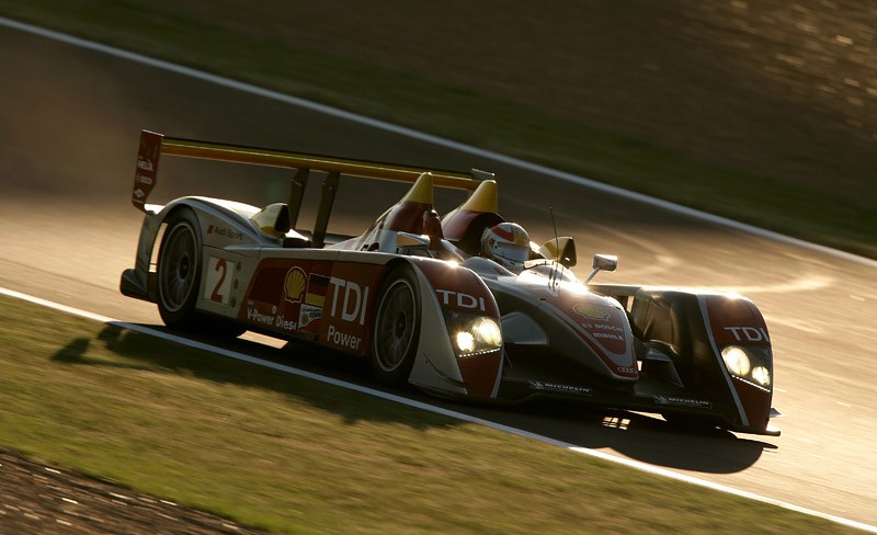 24 godziny Le Mans 2008: niespodziewana porażka Peugeota (fotogaleria)