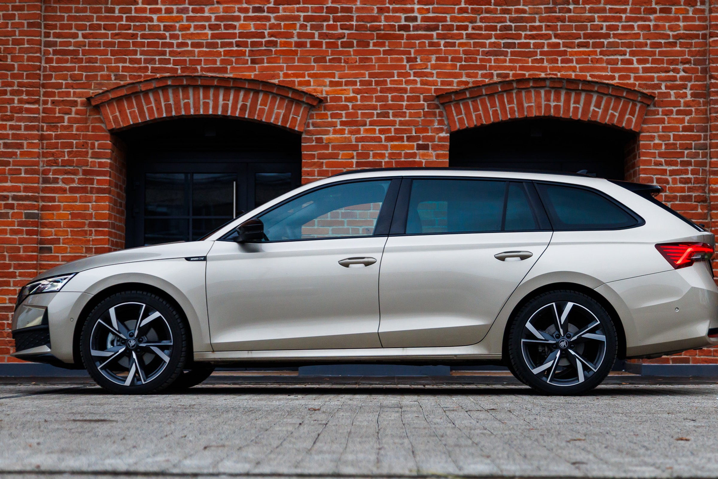 Skoda Octavia pokazała, iż kiedyś to było. Kompakty to najbardziej uniwersalne auta