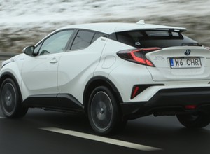 Toyota C-HR Hybrid – bardzo lubi miasto | TEST