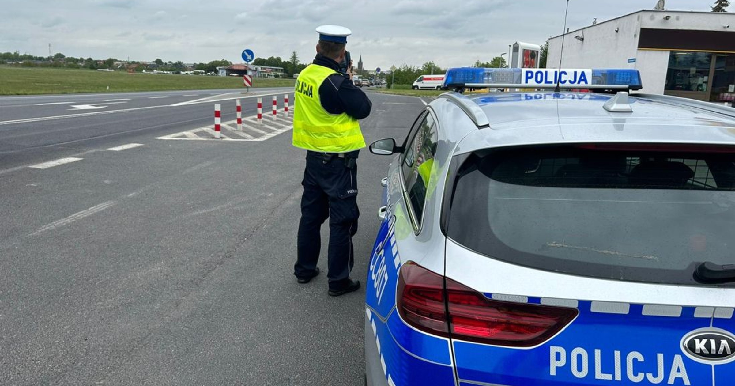 67-letnia kobieta ukarana za niezatrzymanie przed przejściem dla pieszych