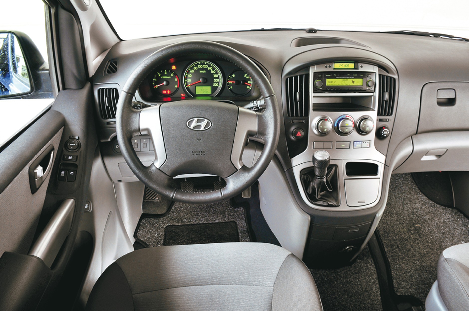 Megavany dla rodziny - Hyundai H1 kontra Ford Galaxy i VW Miltivan