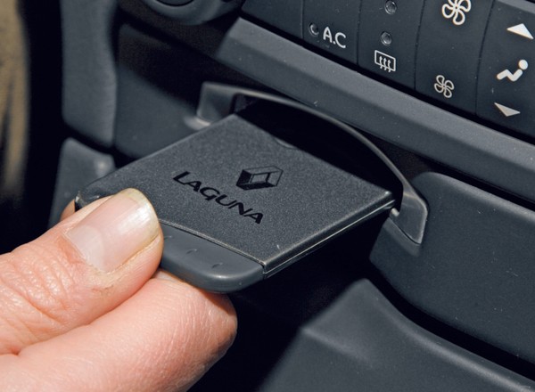 Karta hands-free Renault ma już 20 lat. Była przełomowa, ale i wadliwa