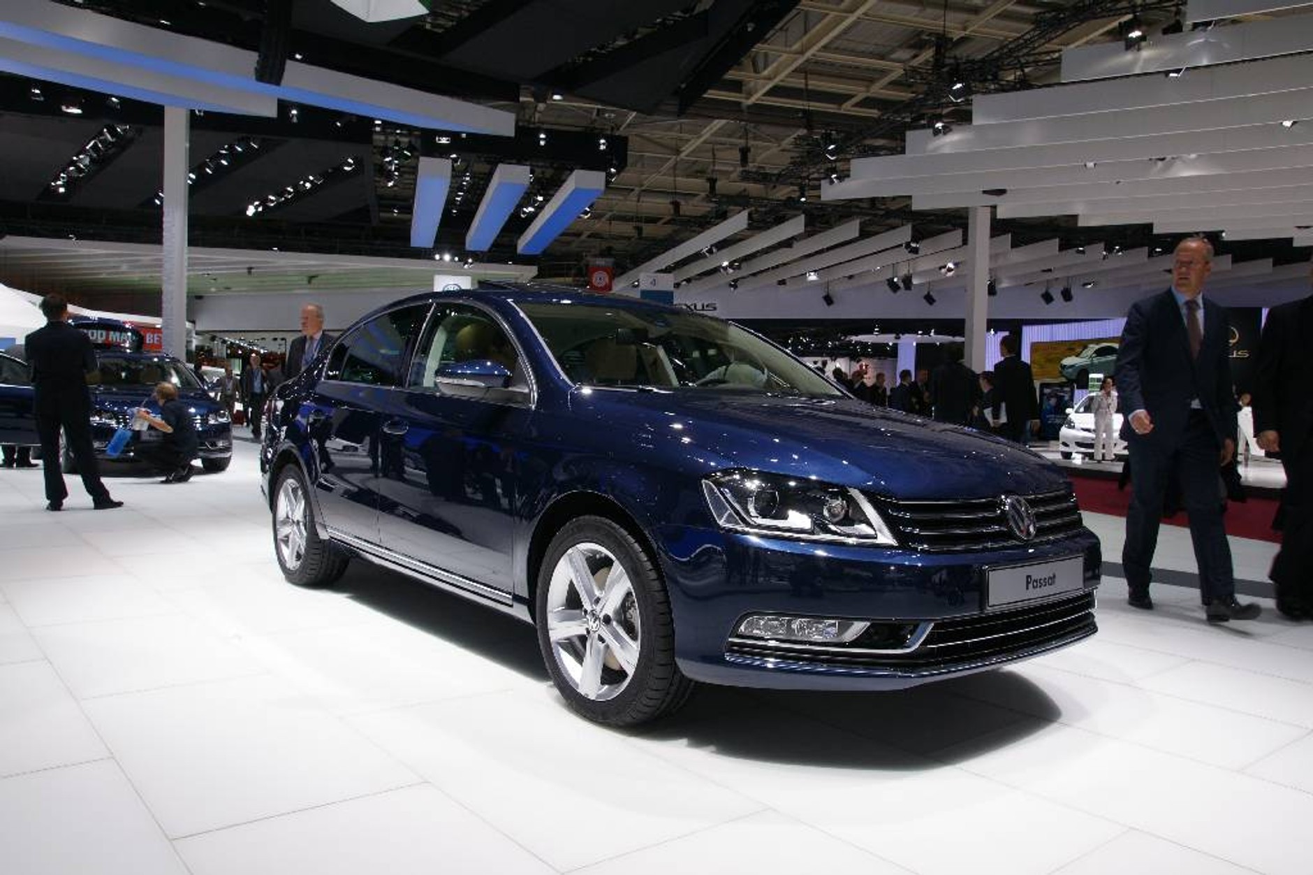 Paryż 2010: relacja z dnia prasowego (galeria 1.)