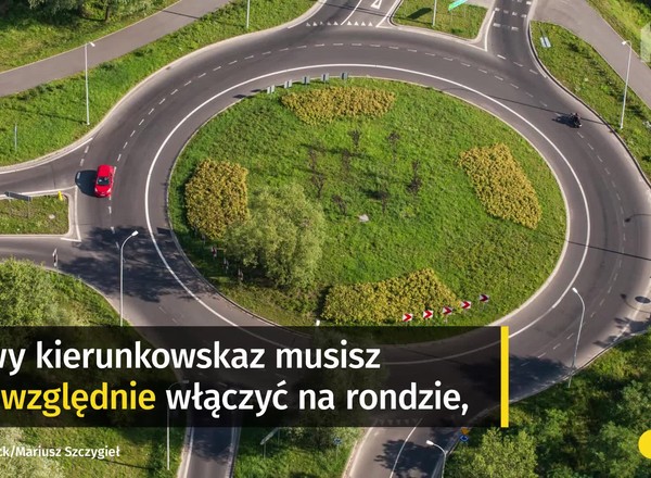 Jak używać kierunkowskazów na rondzie?