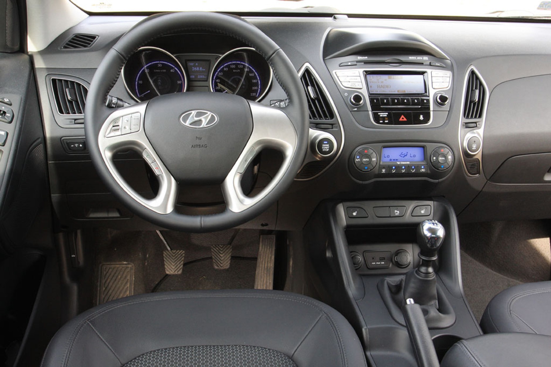 Hyundai ix35 2.0 CRDi Style: Prztyczek w nos dla konkurencji