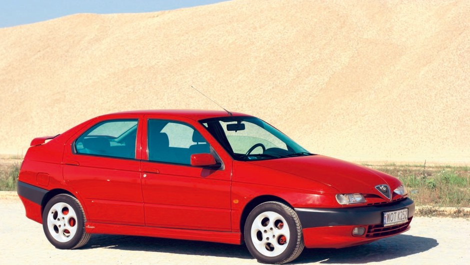 Alfa Romeo 146