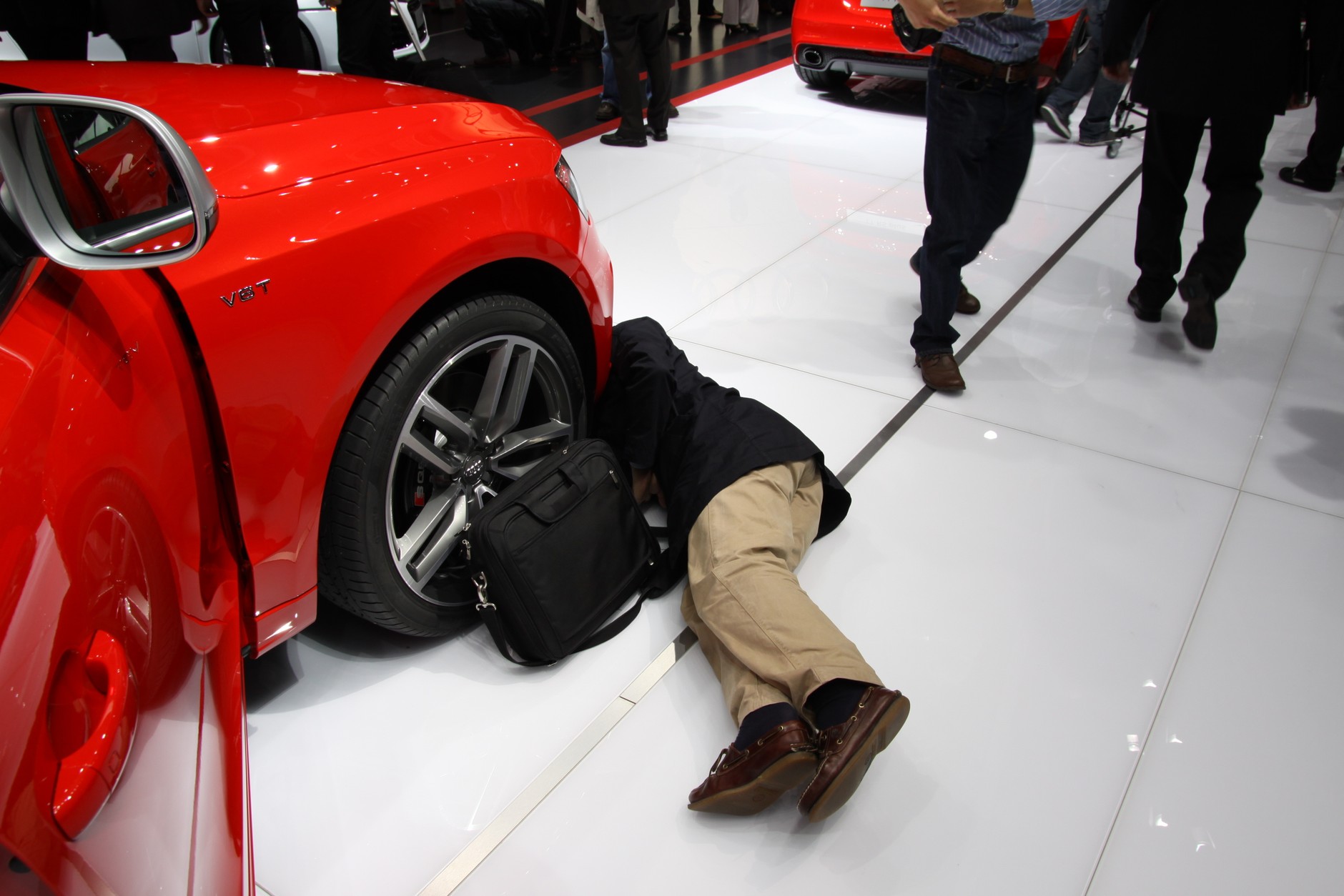 Szpiedzy na targach w Paryżu