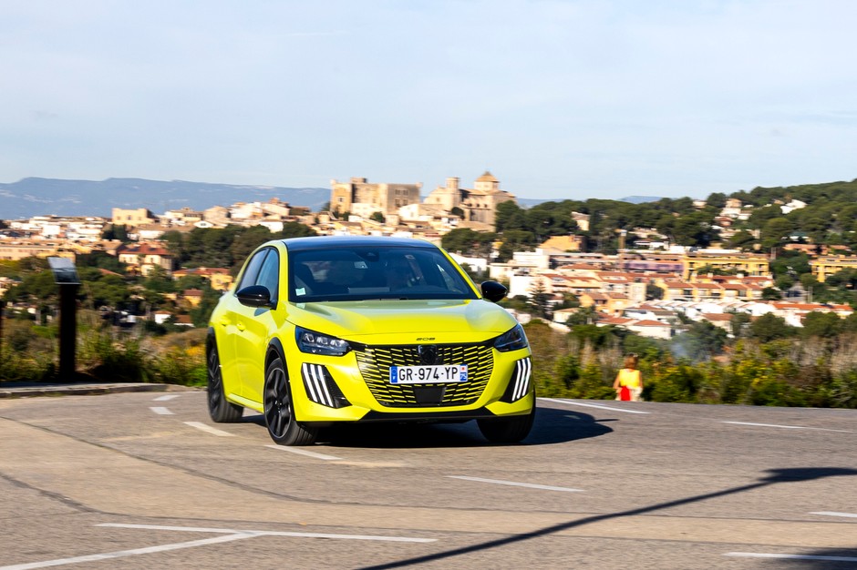 2024 Peugeot E-208