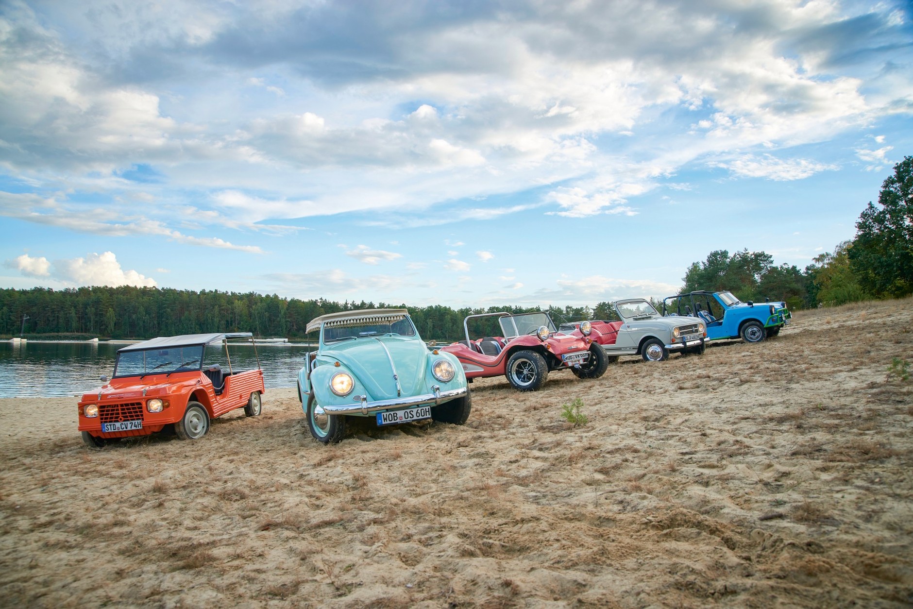 Auta klasyczne idealne na wakacje. Od Citroena do Trabanta