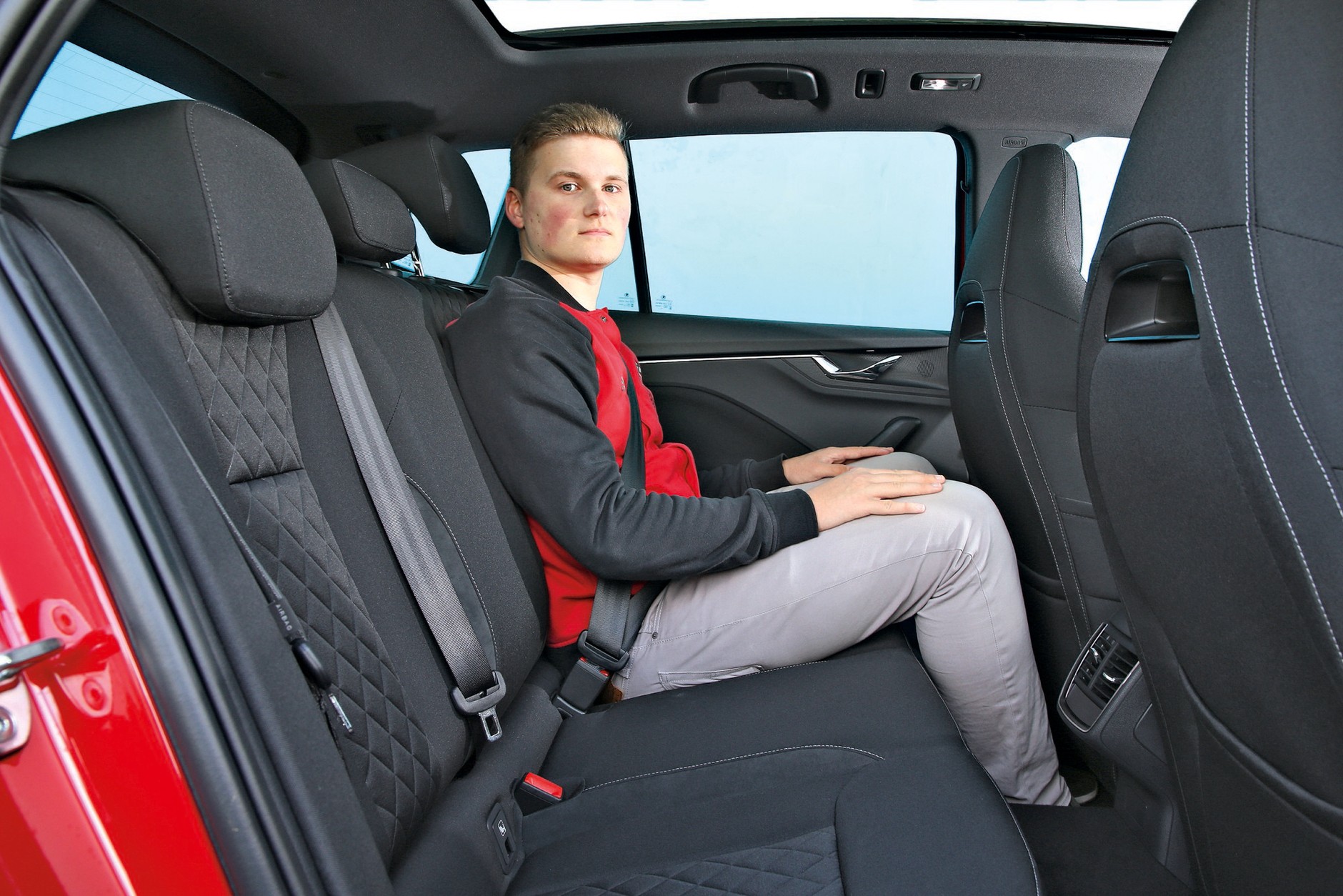 Škoda Kamiq 1.0 TSI - tylna kanapa