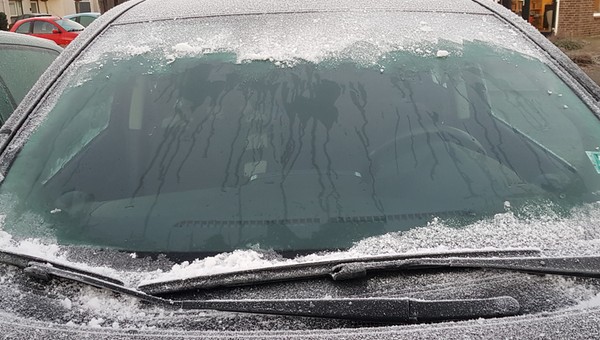 Spryskiwacz przedniej szyby