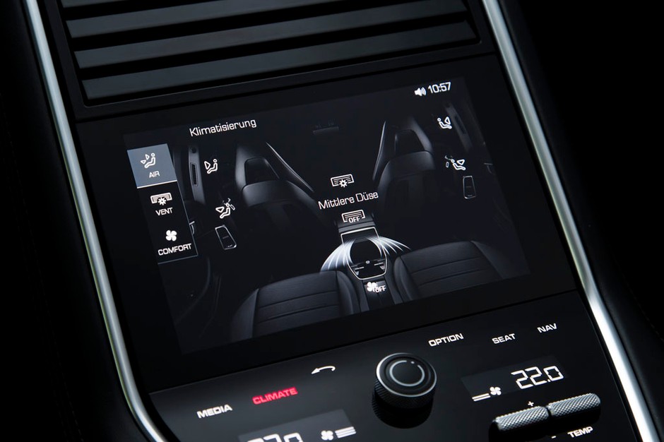 Porsche Panamera Turbo - władca lewego pasa i toru