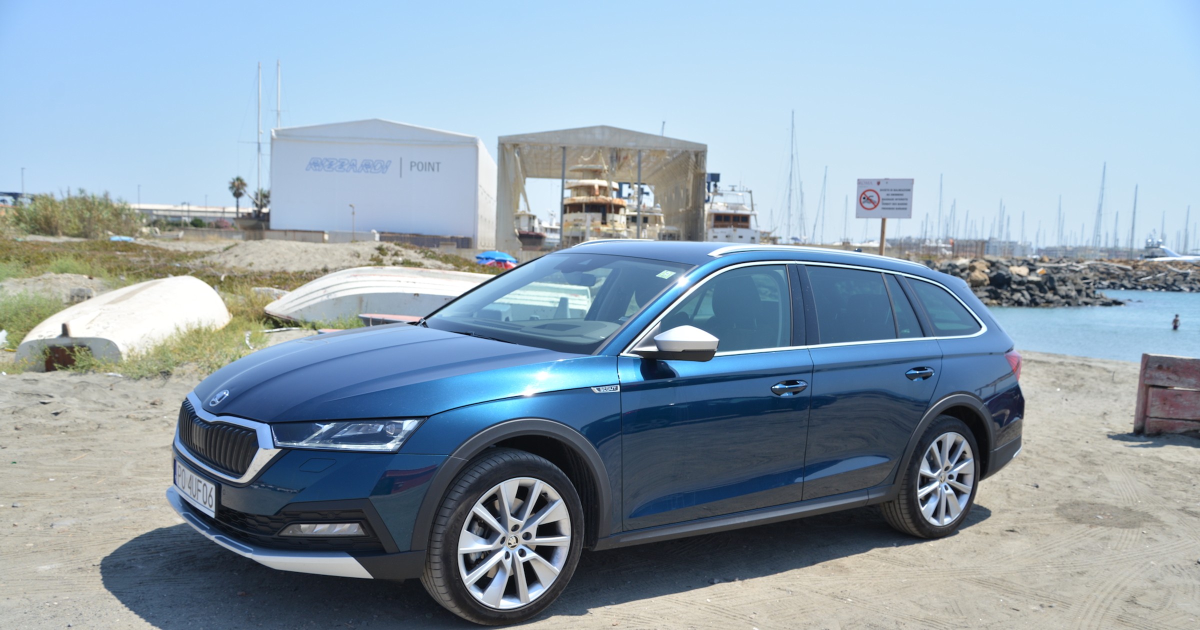 SkodaOctaviaScout 8165