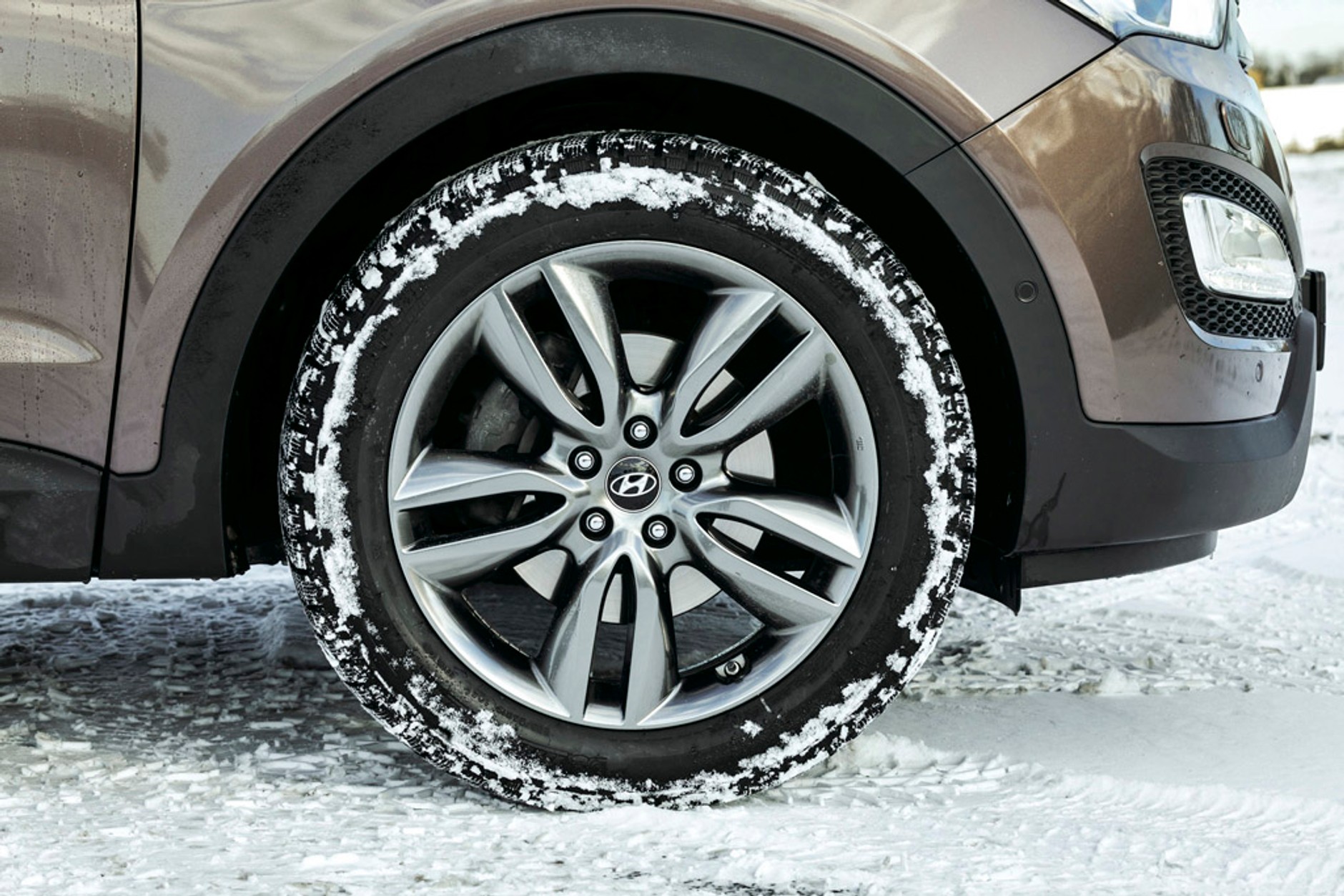 Mitsubishi Outlander kontra Kia Sorento i Hyundai Santa Fe: luksusowe diesle z napędem 4x4