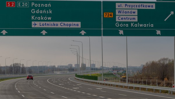 Jeżdżąca Izera - propagandowy fejk na drodze S2?