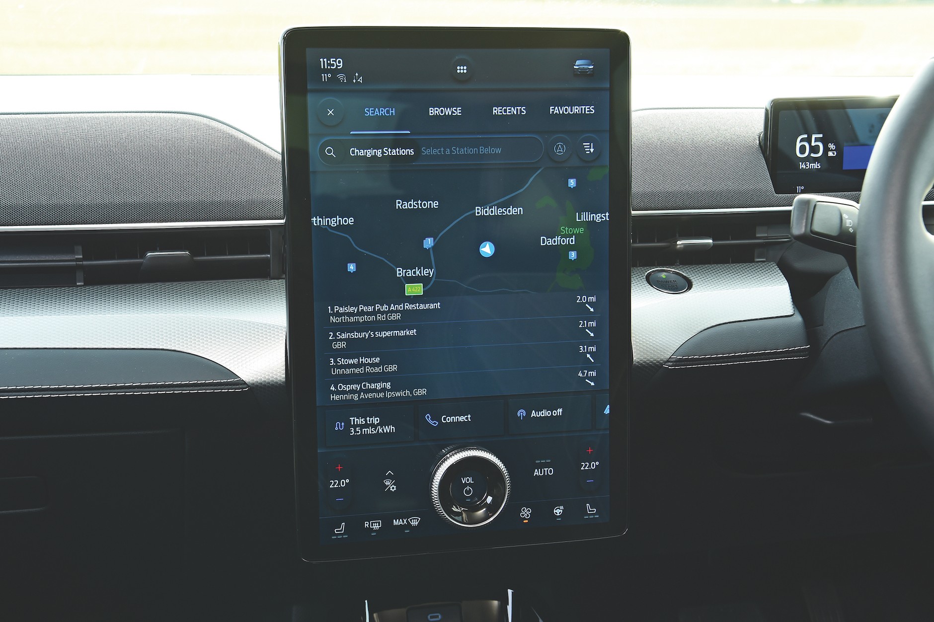 Ford Mustang Mach-E kontra Tesla Model 3