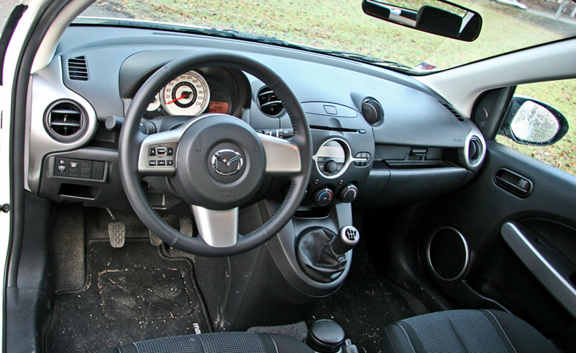 Mazda2 1,5 MZR (76 kW) Sport - japońska zabawka