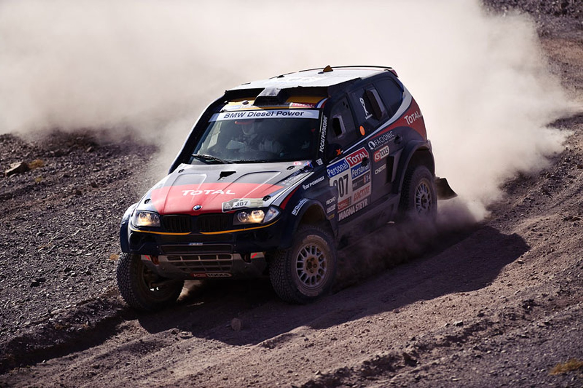 Rajd Dakar 2010: Przygoński atakuje, Hołowczyc awansuje (6. etap na żywo, wyniki, foto)