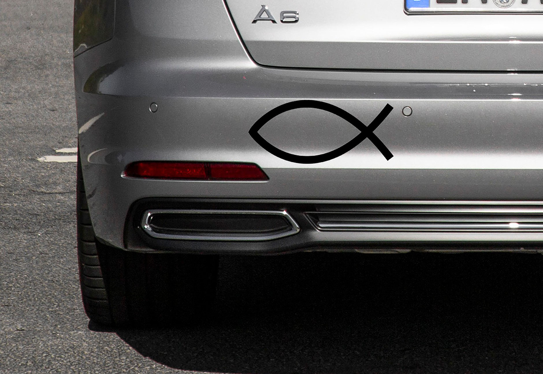 Co oznacza znak ryby na samochodzie?