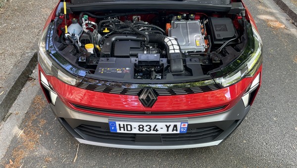 Zrobili to, co Toyocie wychodzi od lat. Szybki lifting Symbioza zdziałał cuda [TEST]