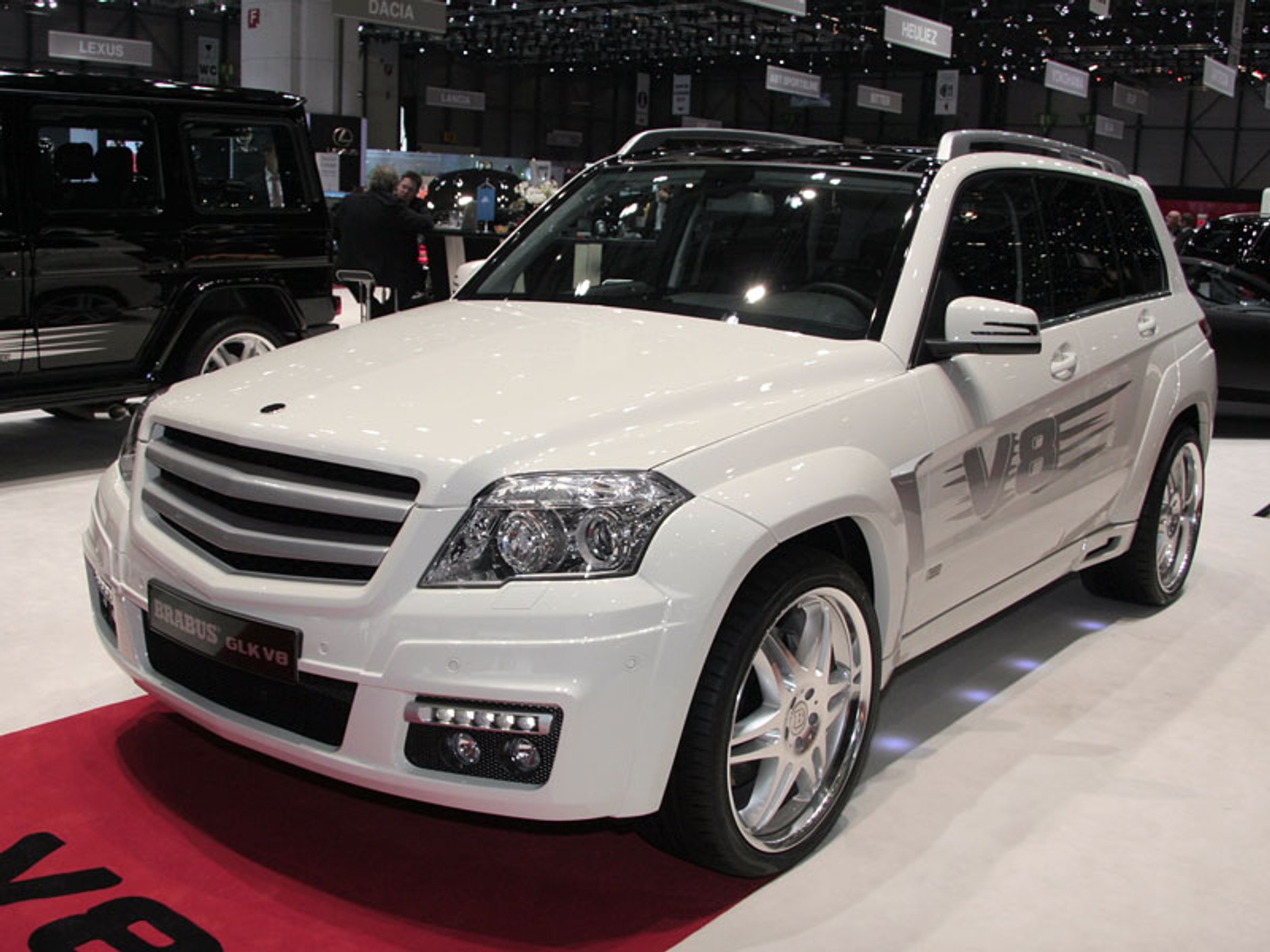 Genewa 2009: parada sportu i tuningu (fotogaleria)